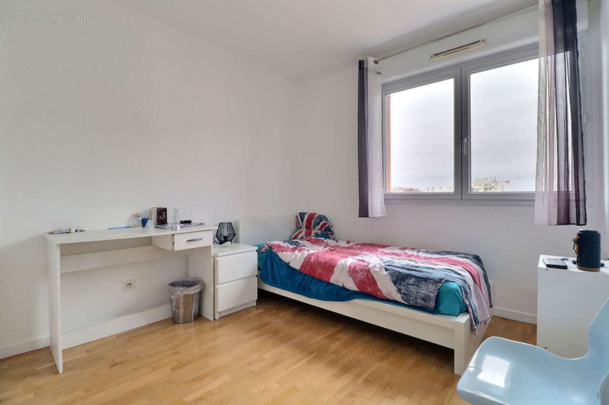 Appartement à AUBERVILLIERS