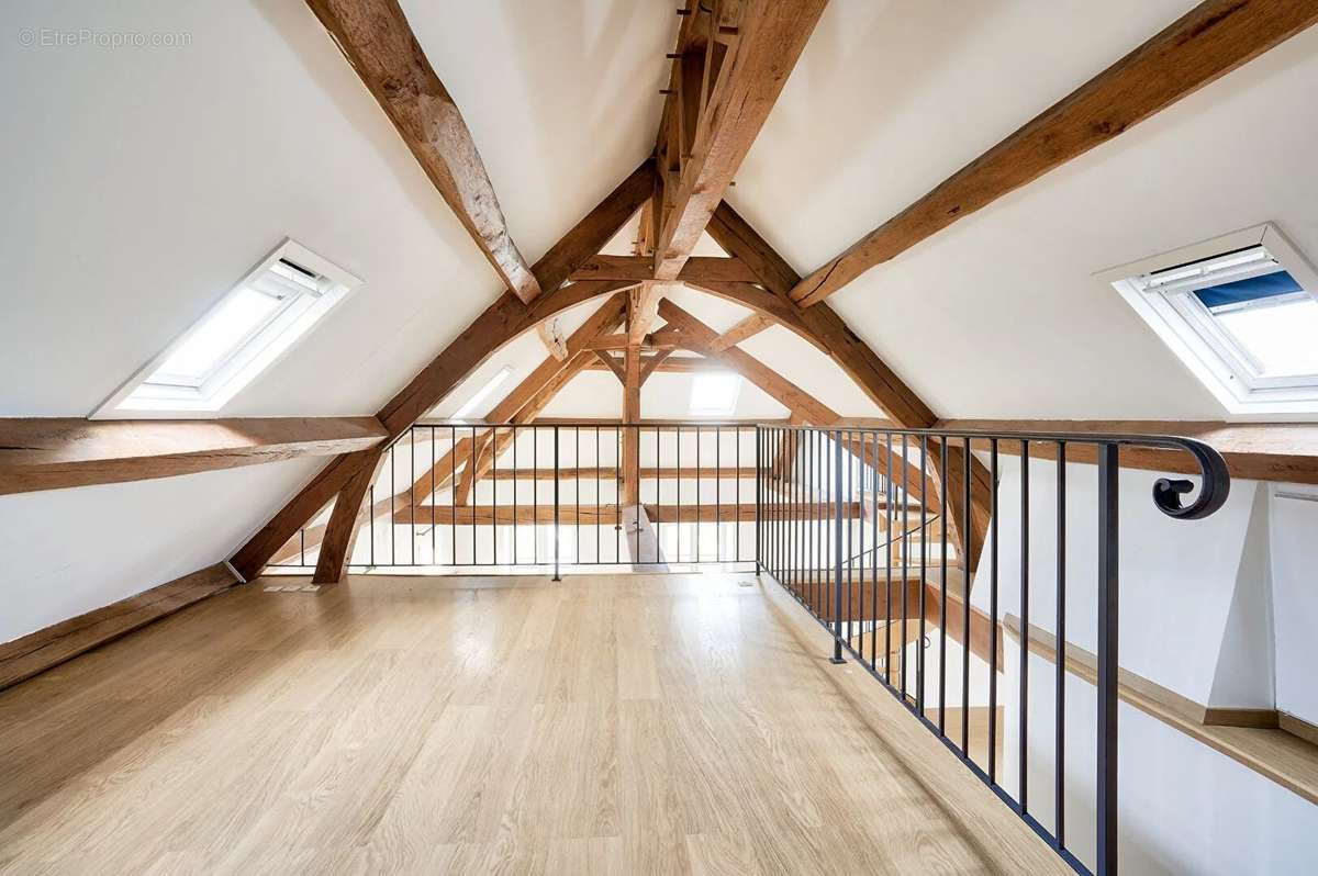 Appartement à CHENNEVIERES-SUR-MARNE