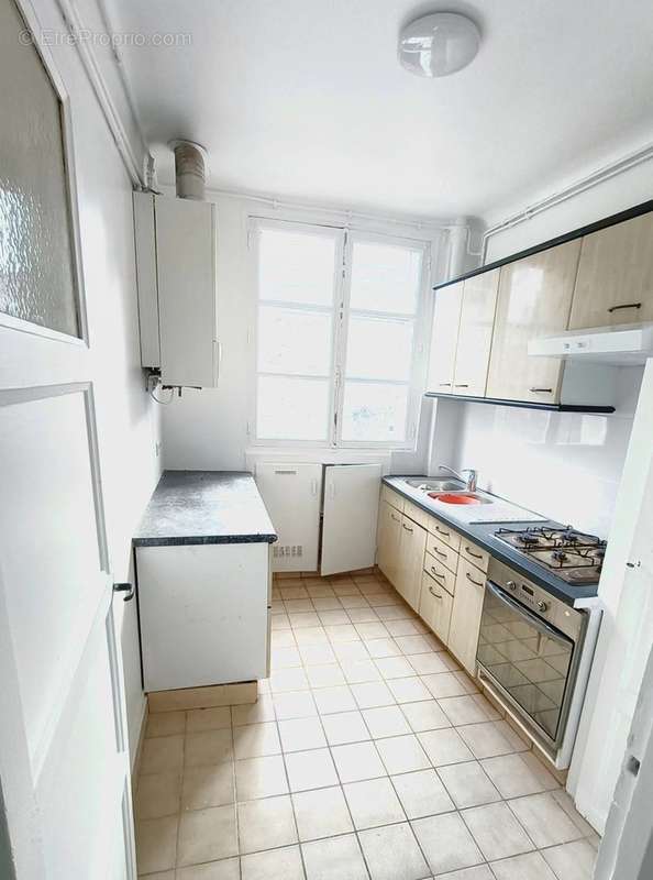 Appartement à PARIS-18E