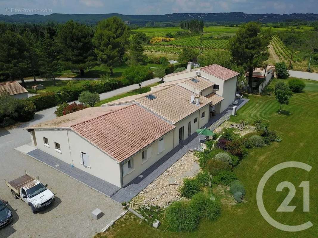 Maison à VILLENEUVE-LES-AVIGNON