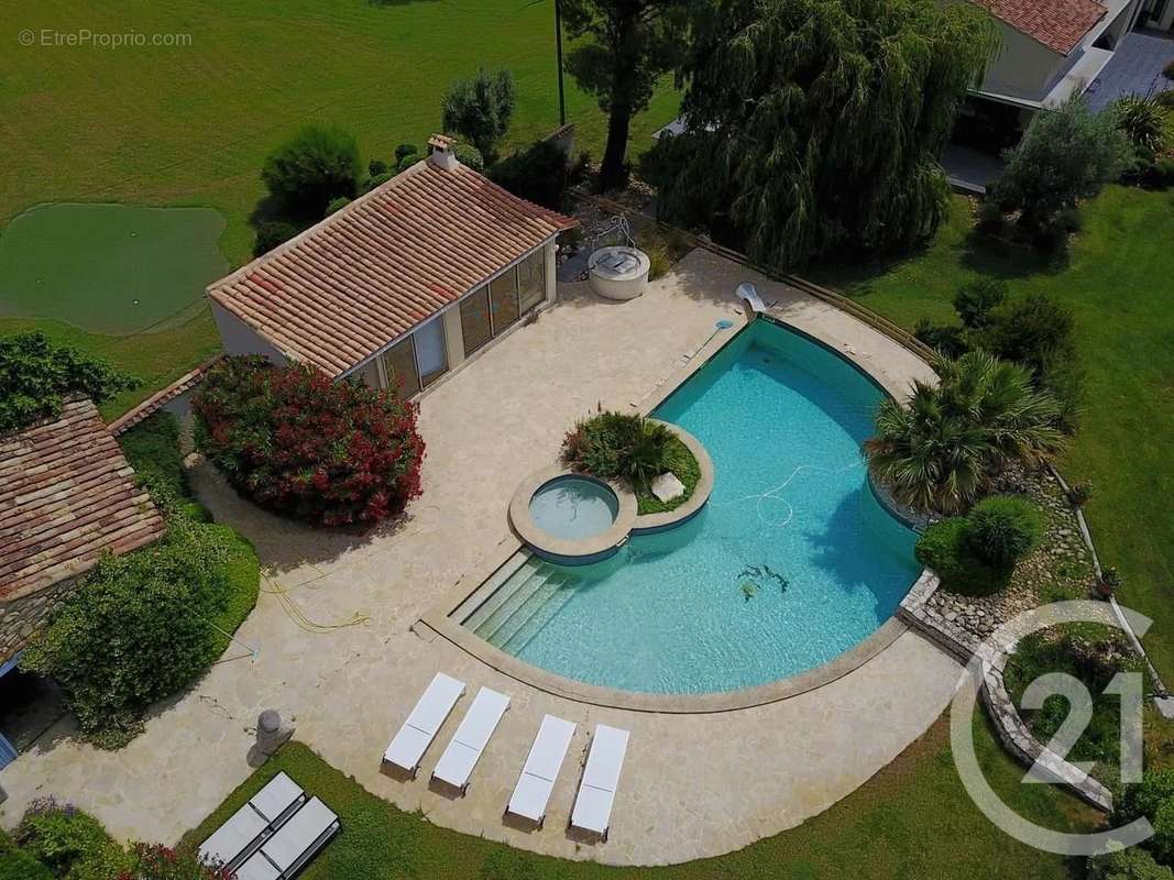 Maison à VILLENEUVE-LES-AVIGNON