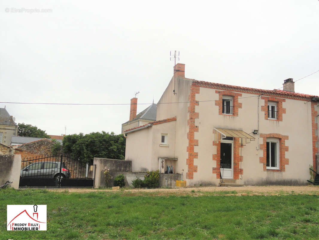 Maison à THOUARS