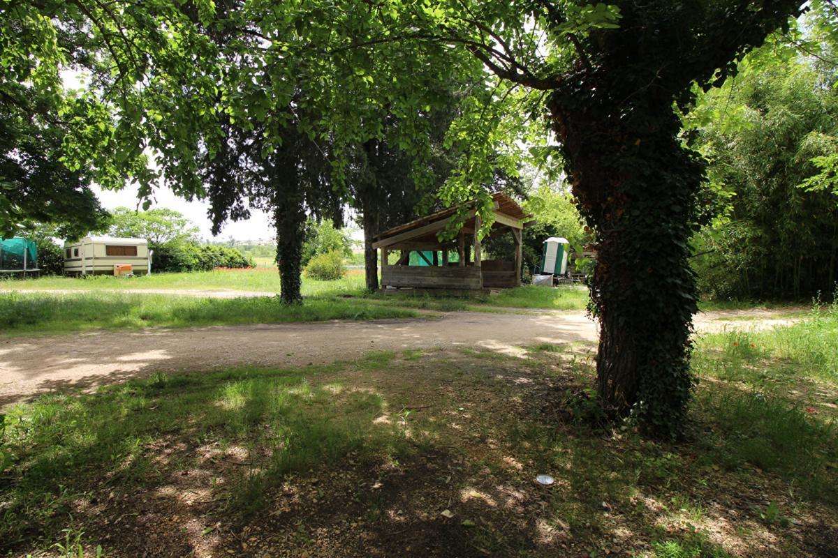 Maison à SAINT-JEAN-DE-MARUEJOLS-ET-AVEJAN