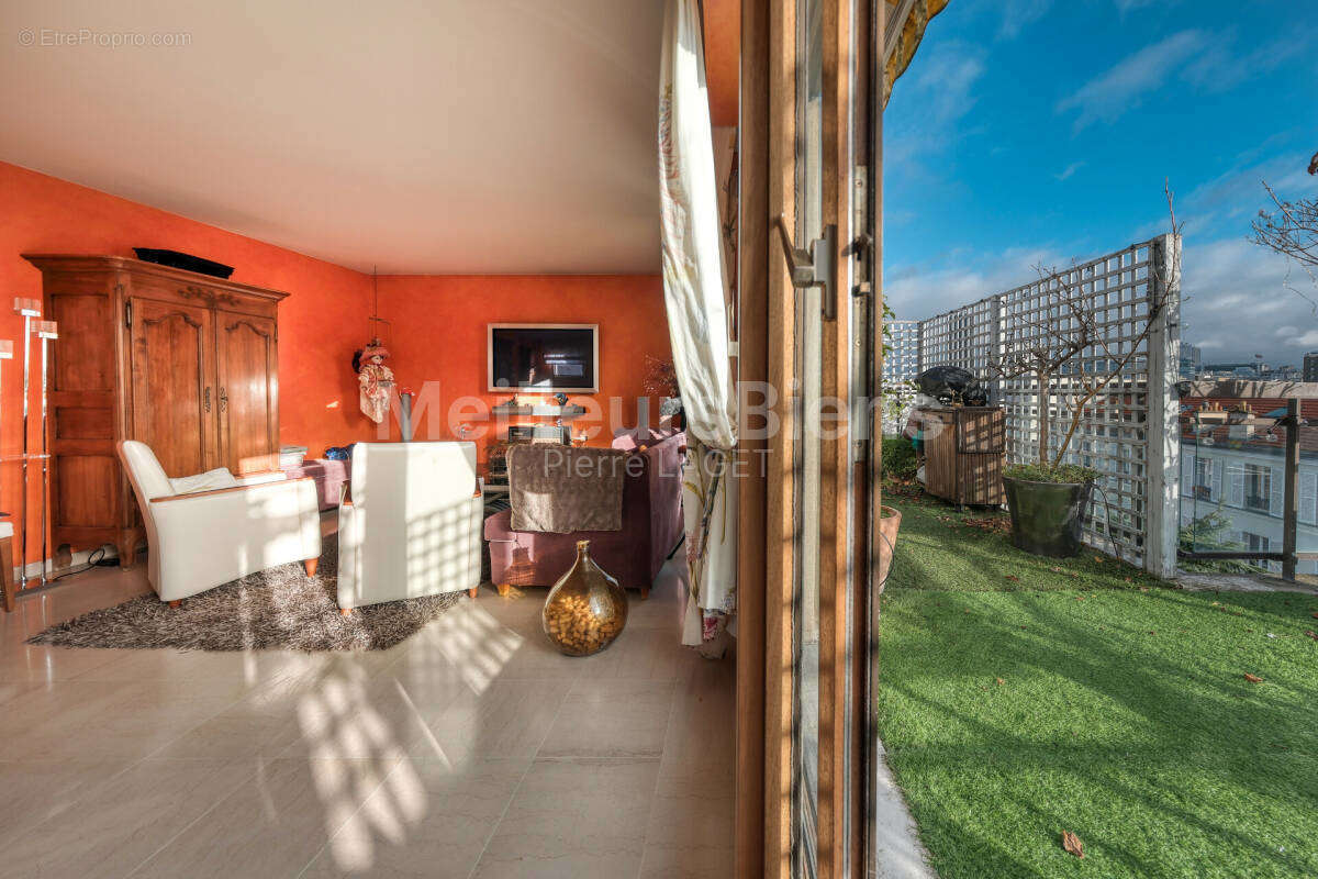 Appartement à PARIS-15E