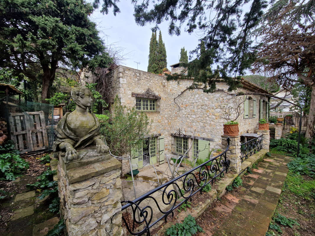 Maison à ANTIBES