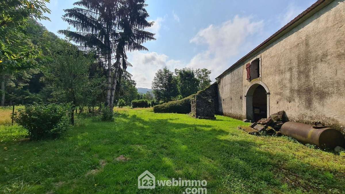 Maison à MONTAUT