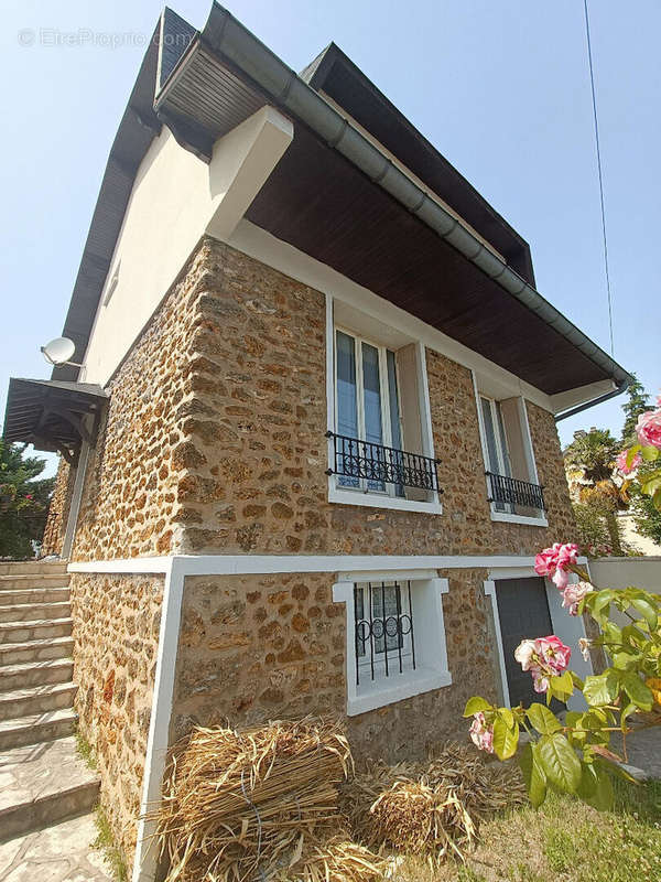 Maison à VILLEMOMBLE