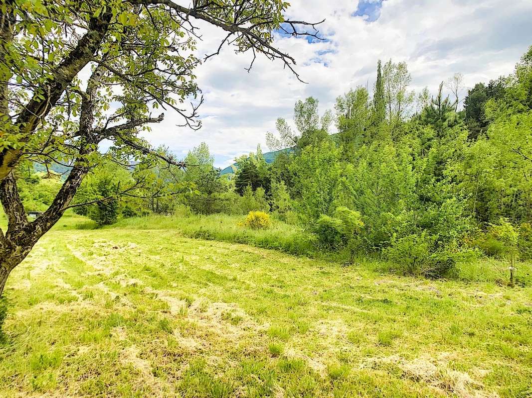 Terrain à ANNOT