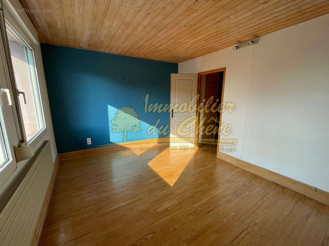 Appartement à LUXEUIL-LES-BAINS