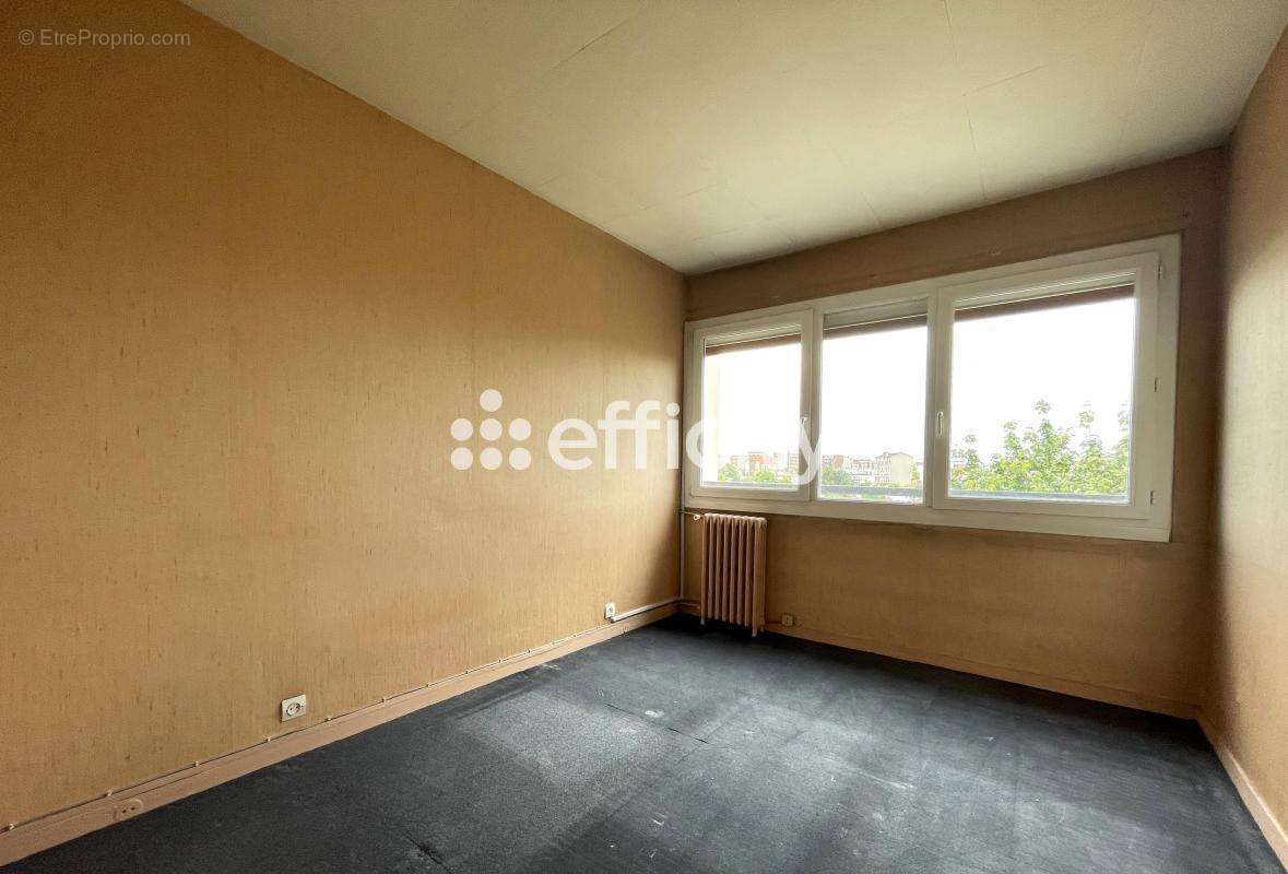 Appartement à MAISONS-ALFORT