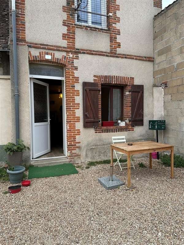 Appartement à CHATEAUNEUF-EN-THYMERAIS