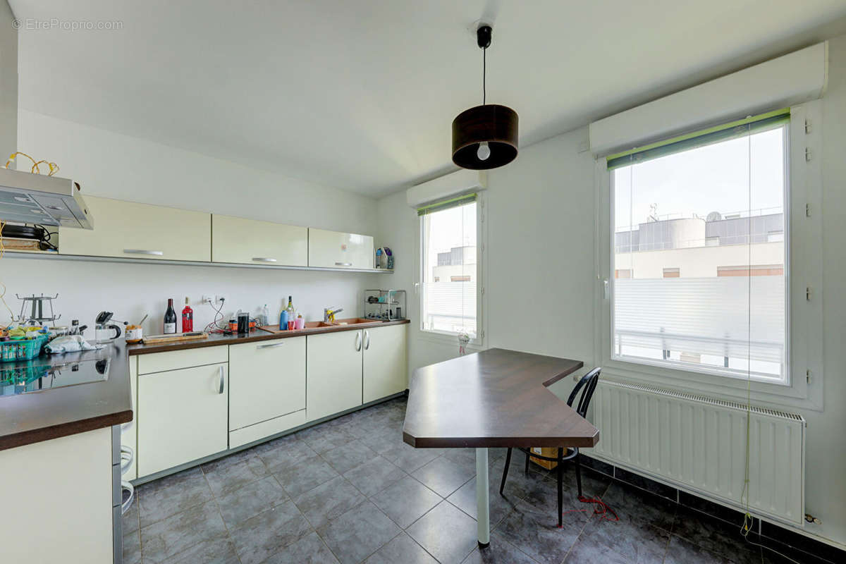 Appartement à LYON-8E