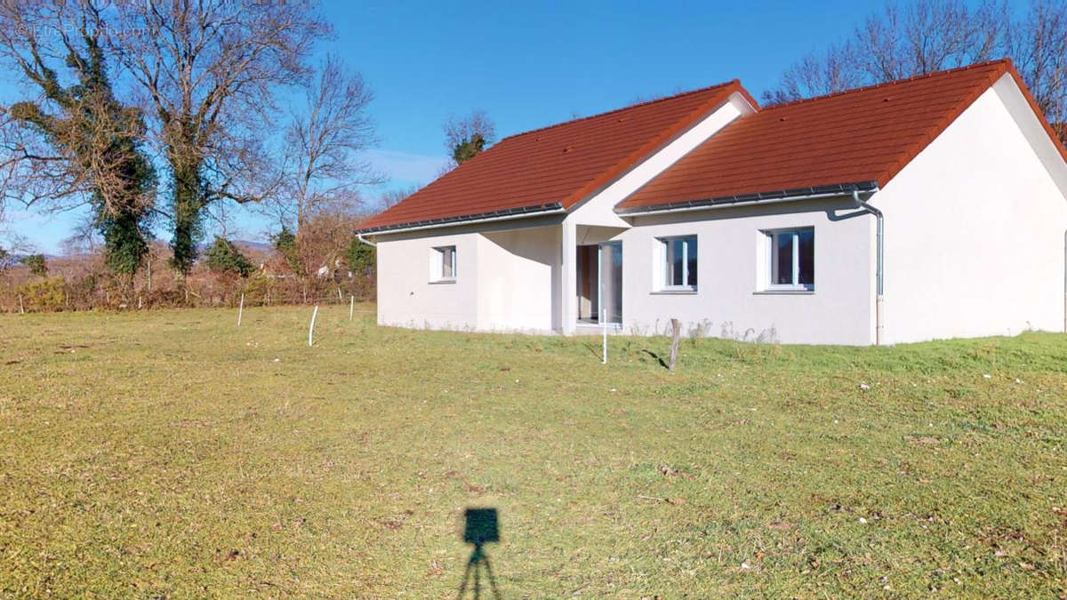 Maison à COURTENAY