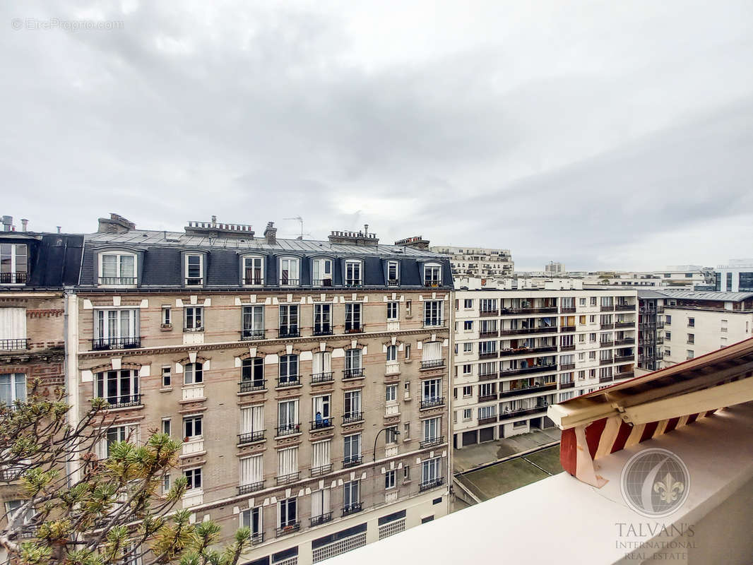 Appartement à LEVALLOIS-PERRET