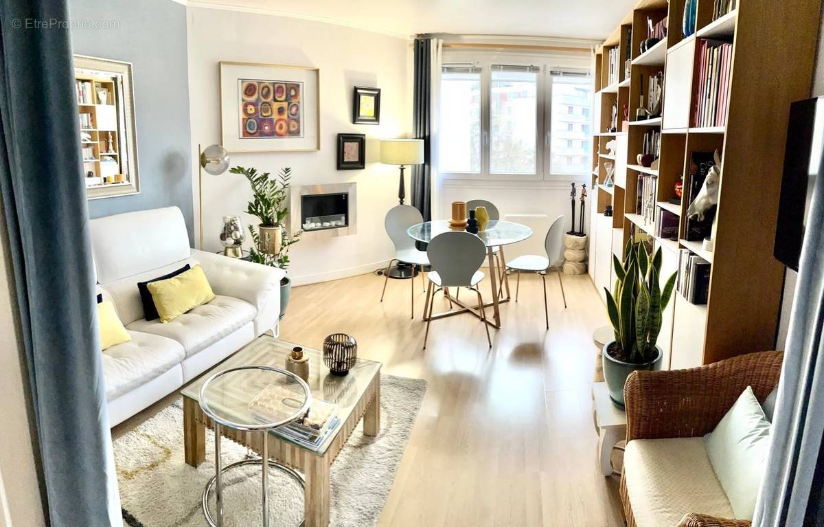 Appartement à ISSY-LES-MOULINEAUX