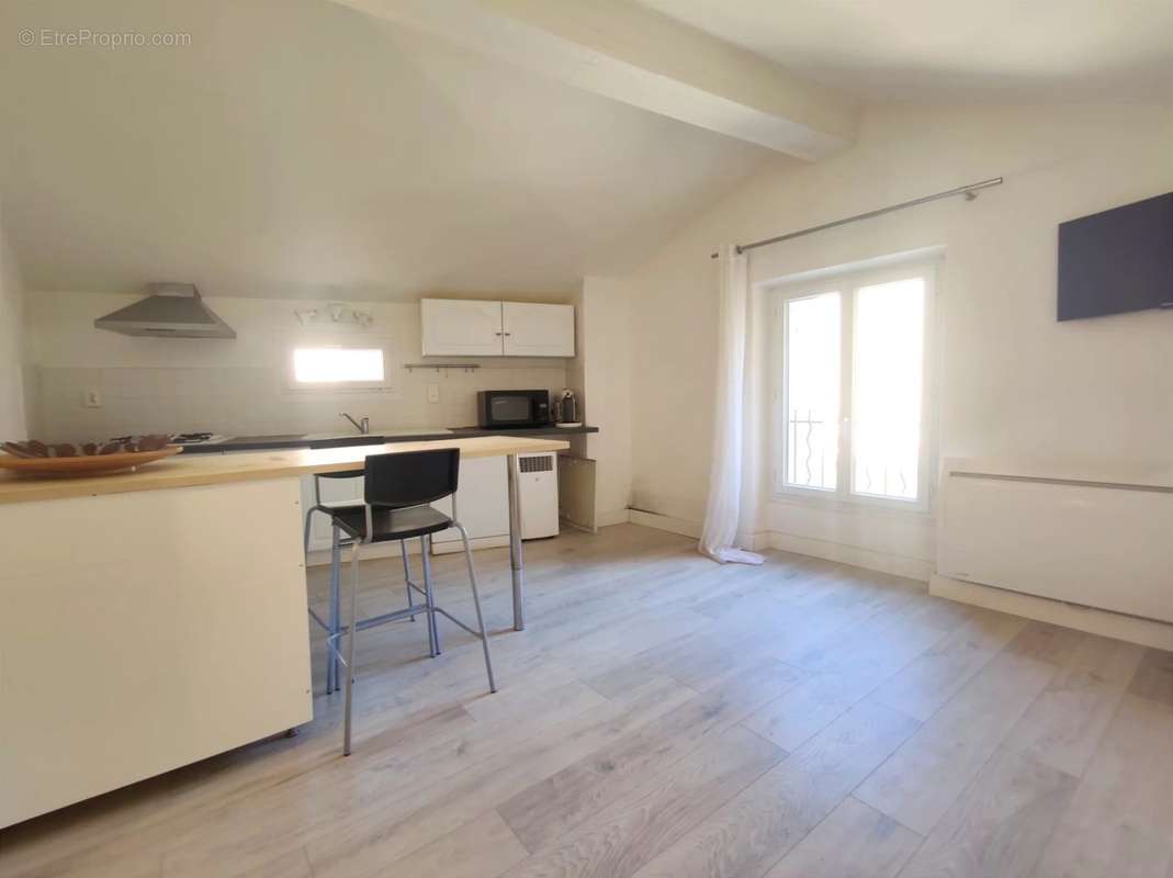 Appartement à BORMES-LES-MIMOSAS