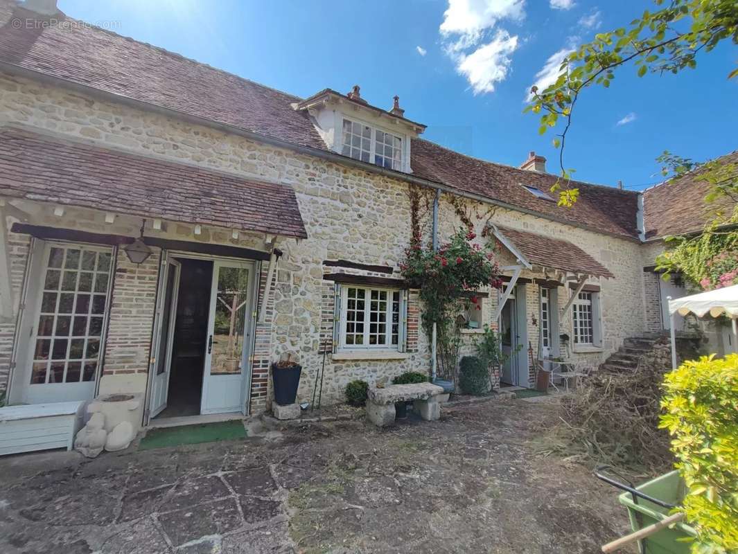 Maison à FONTENAY-SUR-LOING