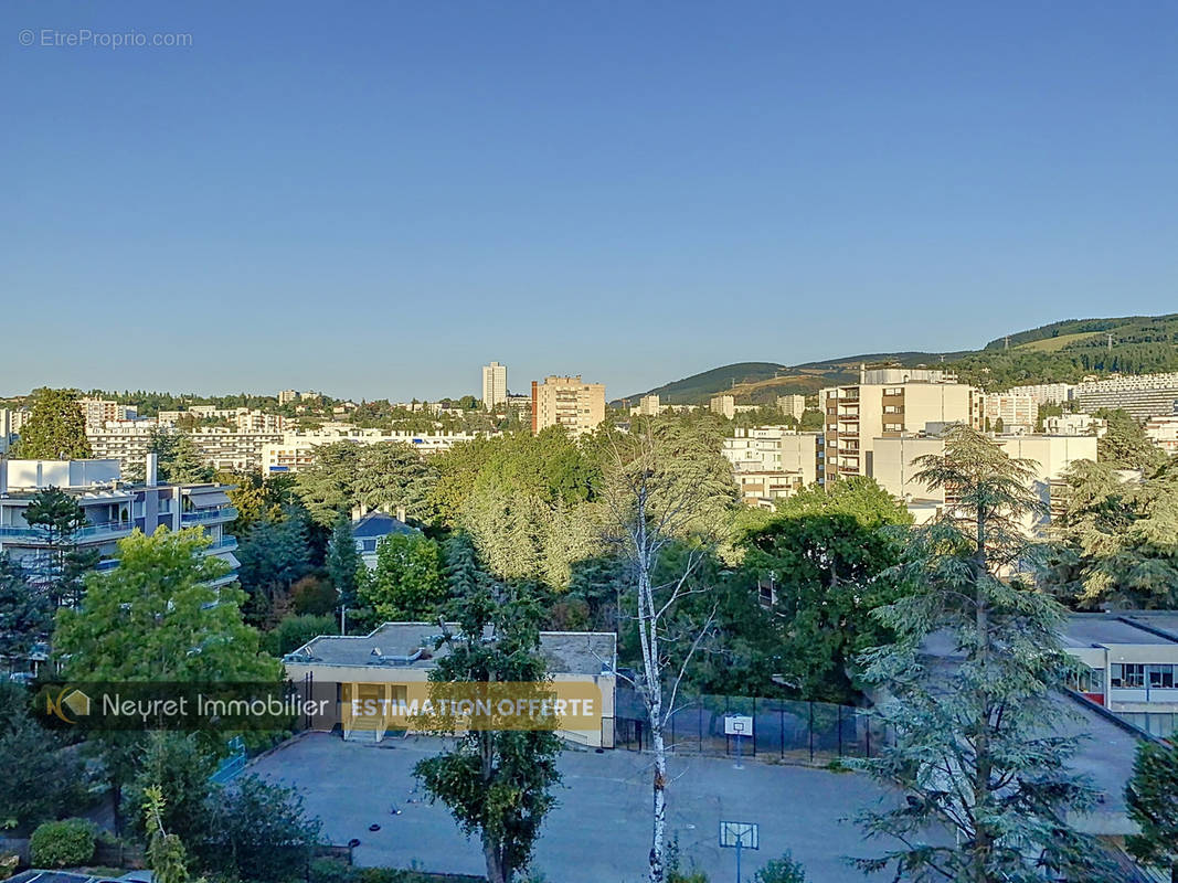 Appartement à SAINT-ETIENNE