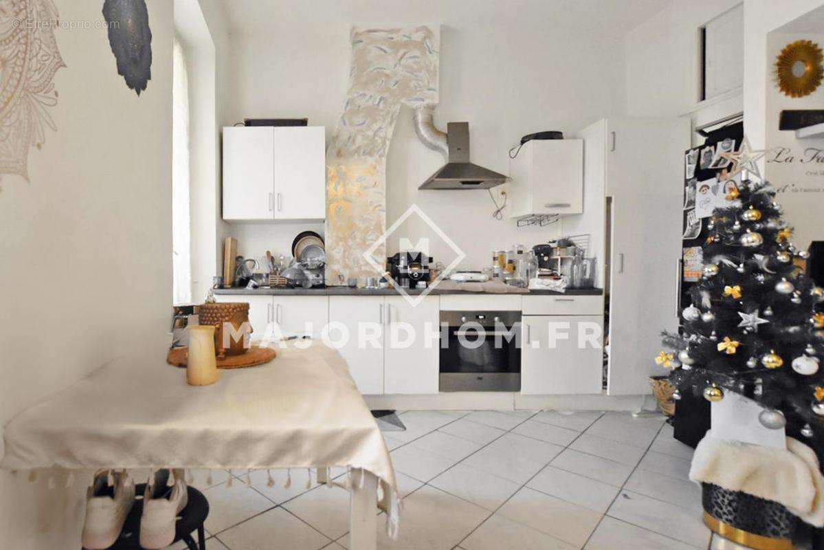 Appartement à MARSEILLE-8E