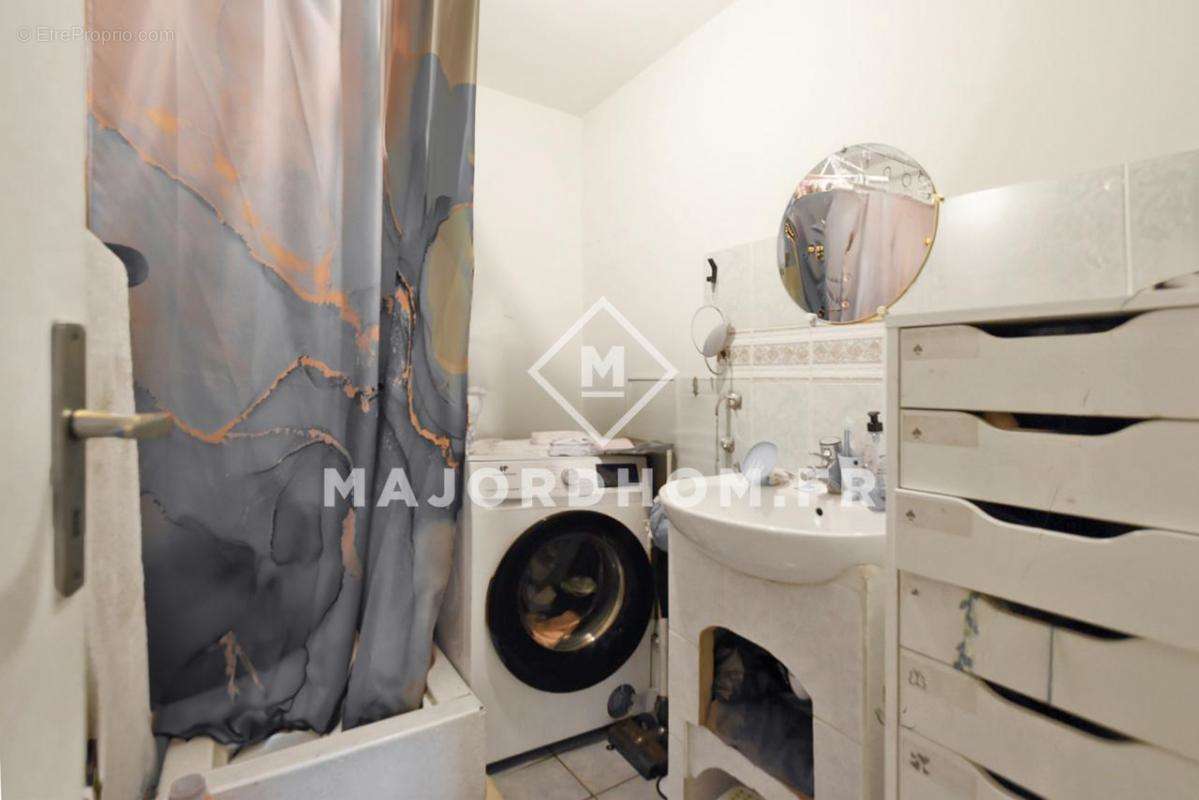 Appartement à MARSEILLE-8E