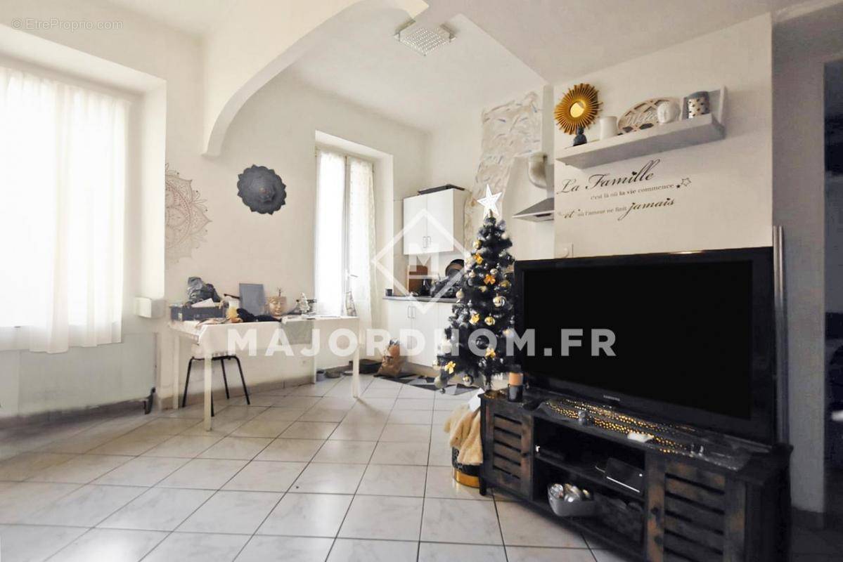 Appartement à MARSEILLE-8E