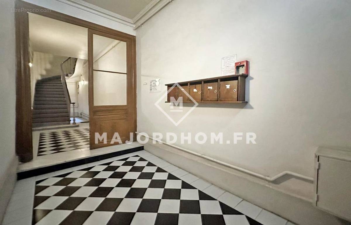 Appartement à MARSEILLE-6E