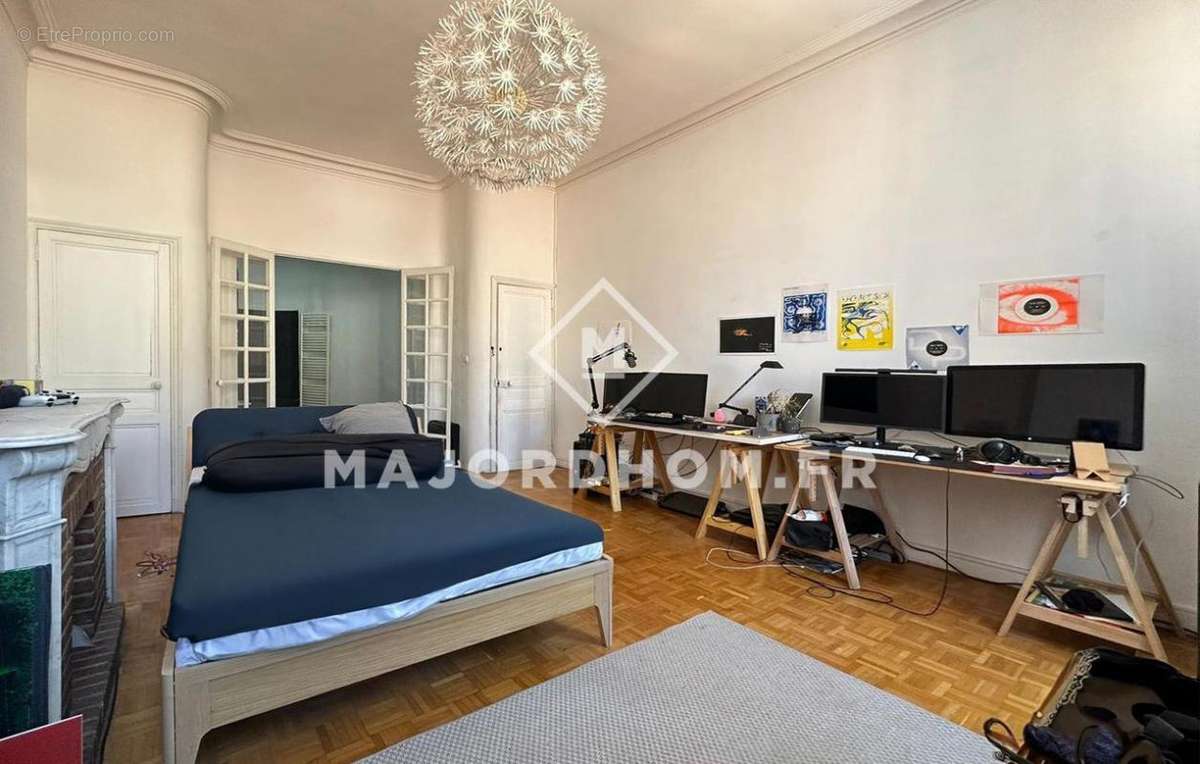 Appartement à MARSEILLE-6E