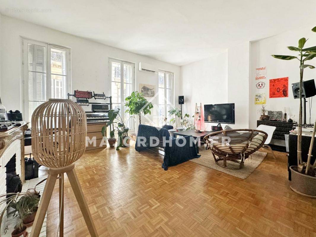 Appartement à MARSEILLE-6E