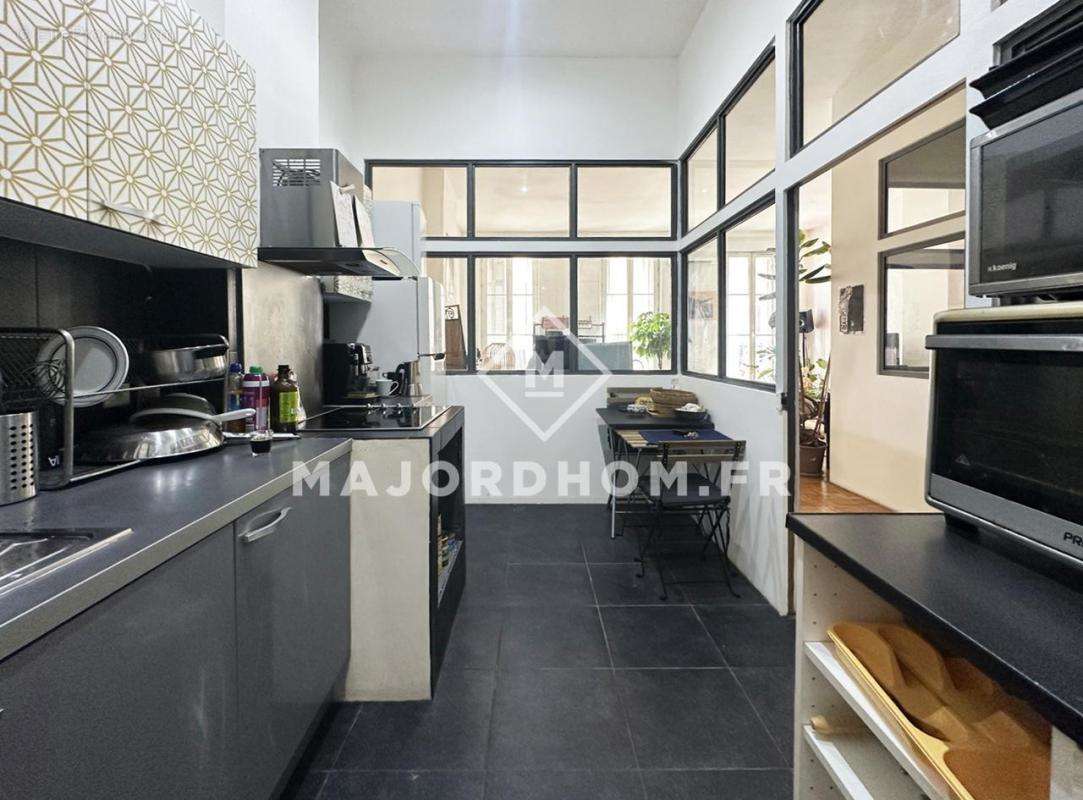 Appartement à MARSEILLE-6E