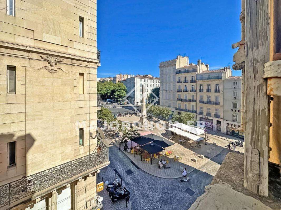 Appartement à MARSEILLE-1E