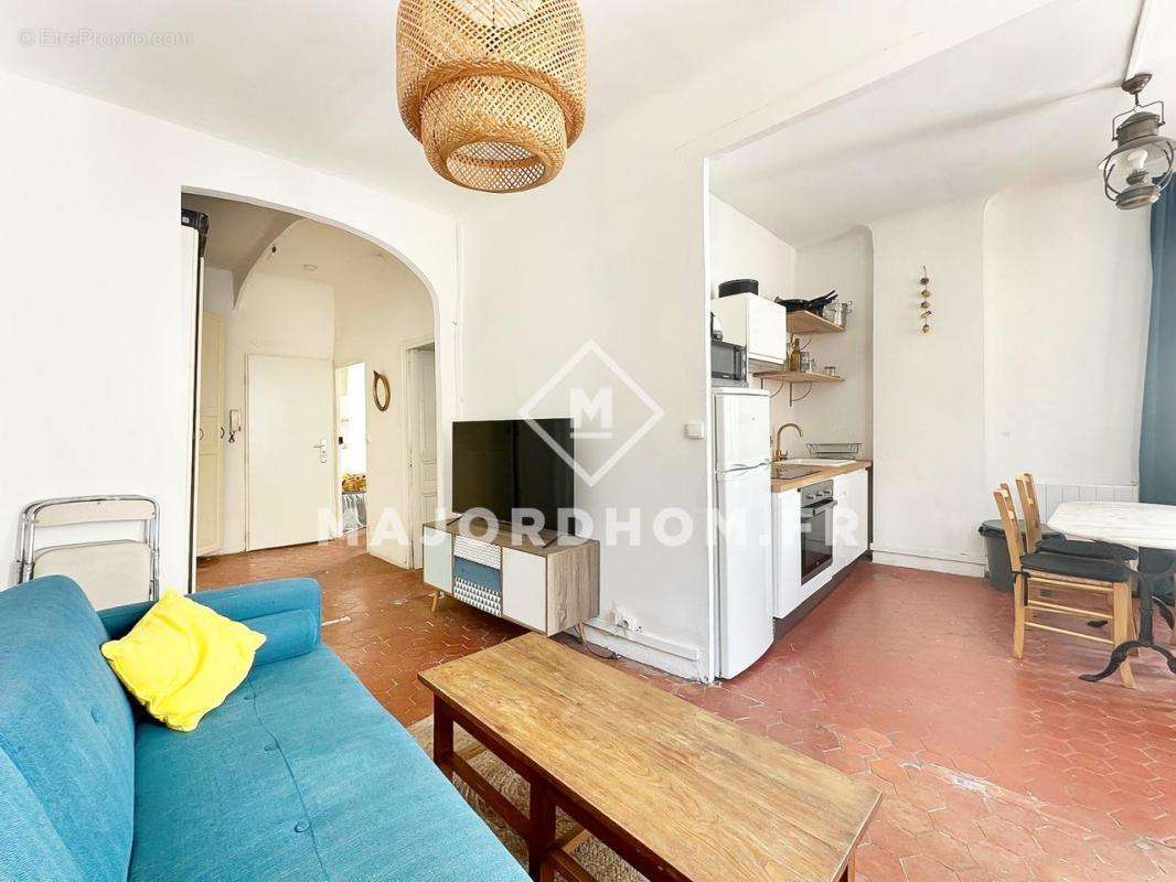 Appartement à MARSEILLE-1E