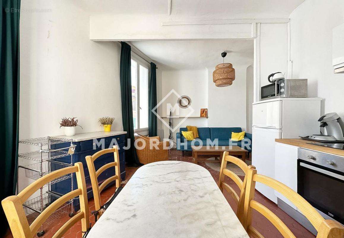 Appartement à MARSEILLE-1E