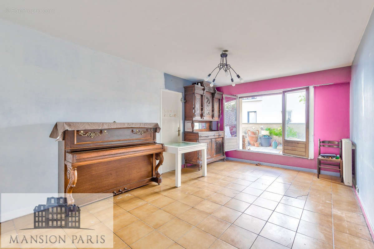 Appartement à PARIS-20E