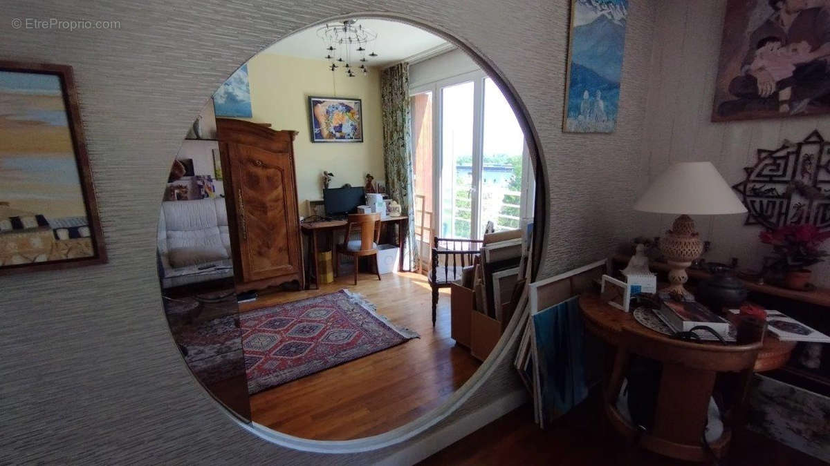 Appartement à BOUGIVAL