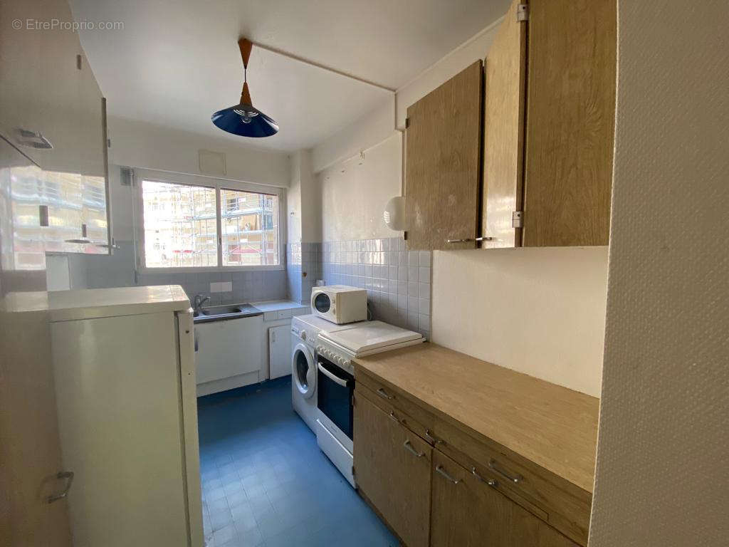 Appartement à PARIS-14E