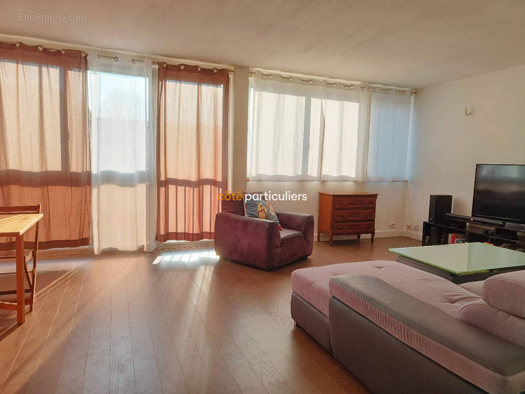 Appartement à AUBERVILLIERS