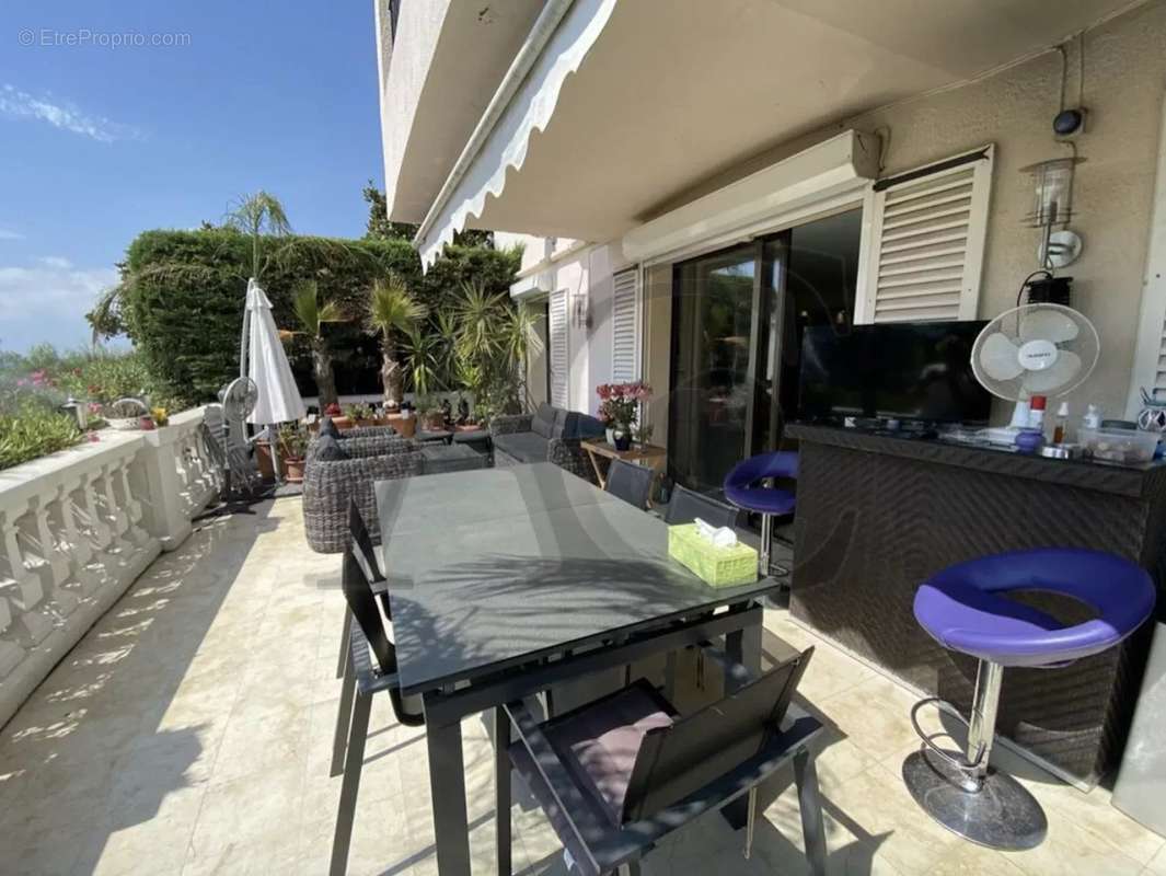 Appartement à VILLENEUVE-LOUBET