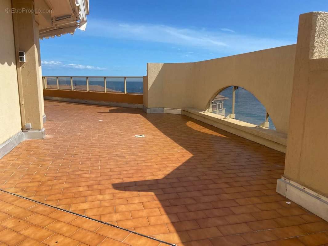 Appartement à MENTON