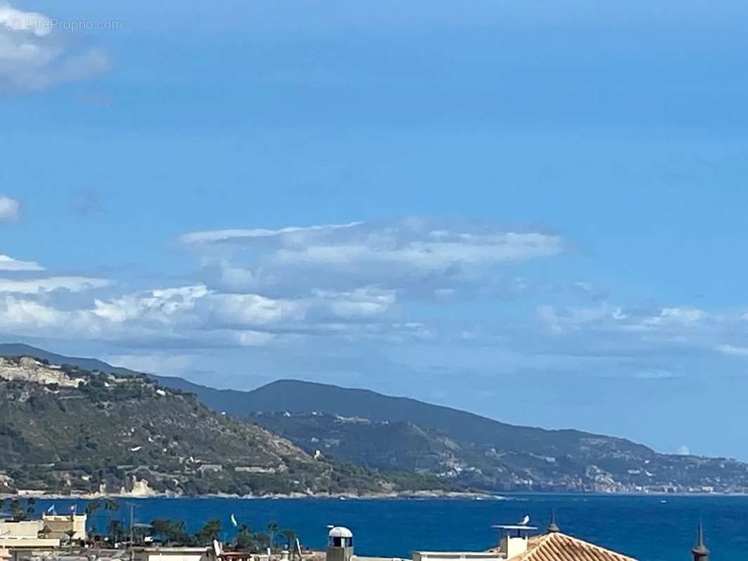 Appartement à MENTON