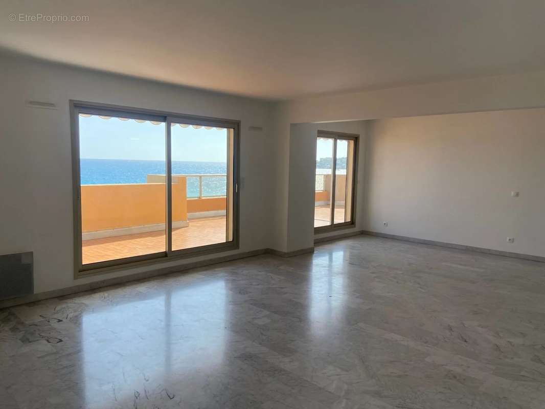 Appartement à MENTON