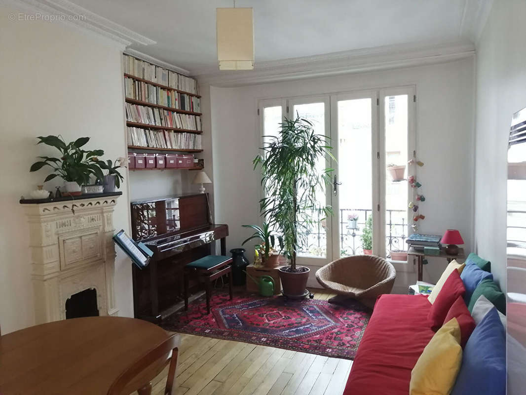 Appartement à PARIS-19E