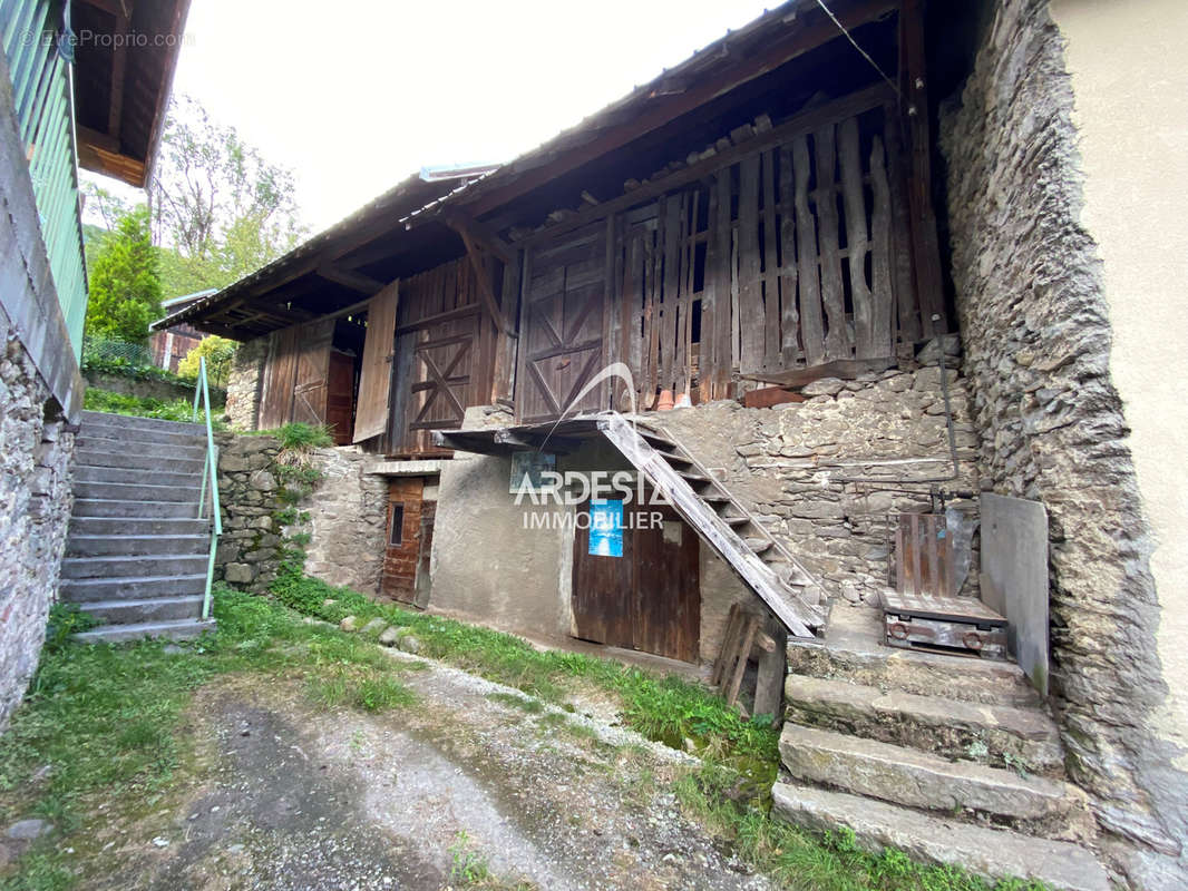 Autre à SAINT-REMY-DE-MAURIENNE