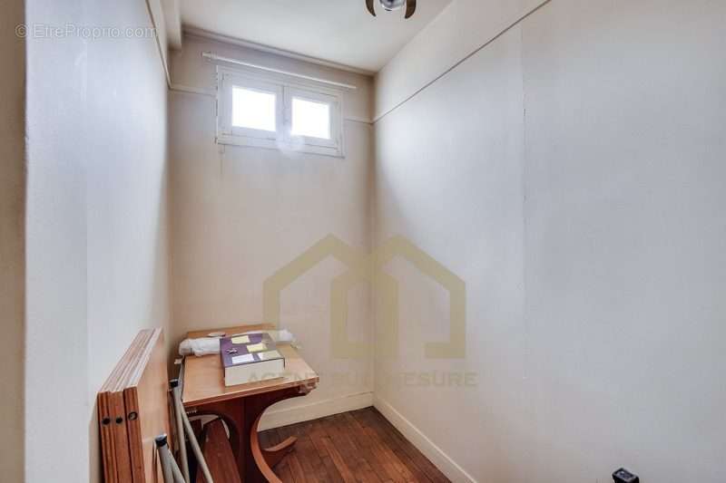 Appartement à PARIS-12E