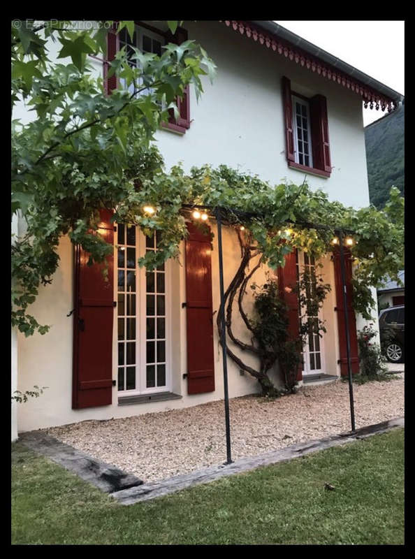 Maison à ESQUIEZE-SERE