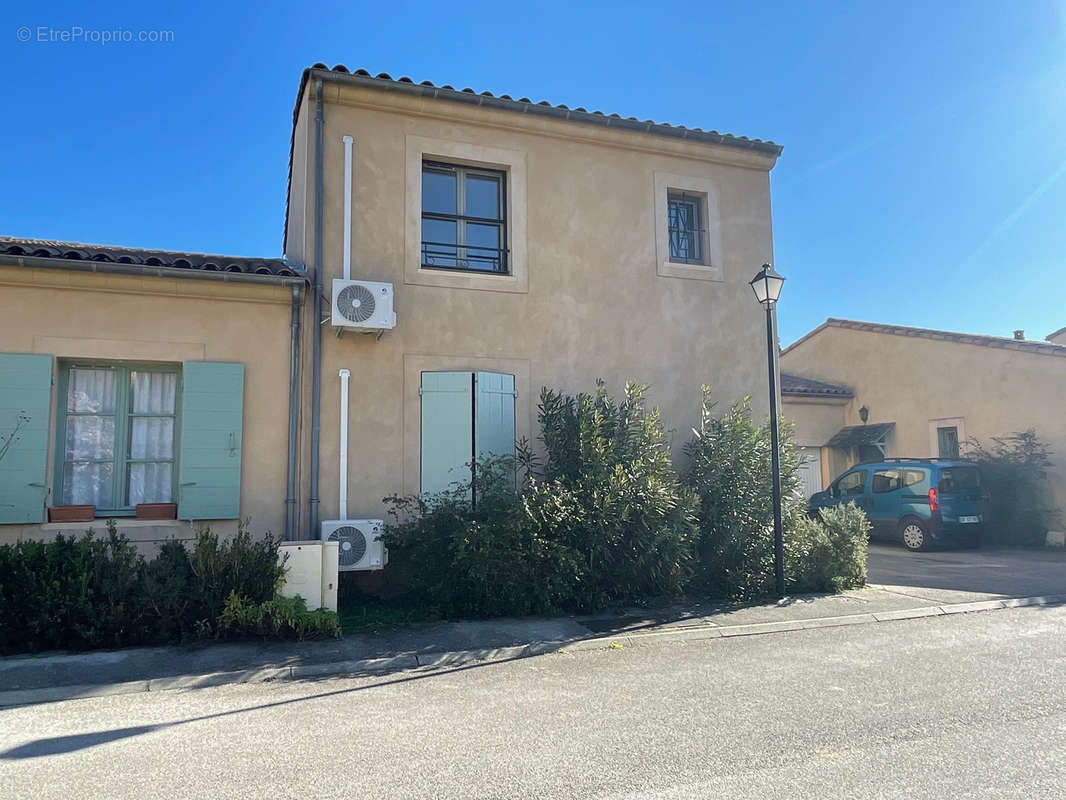 Maison à UZES