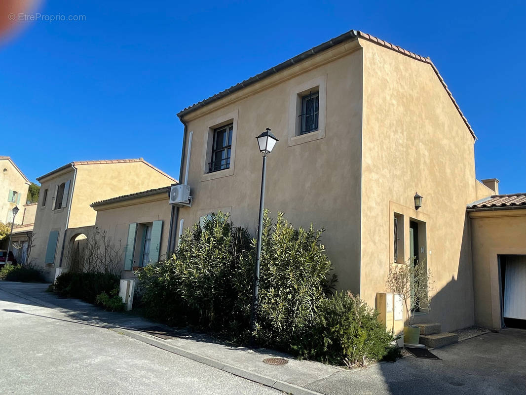 Maison à UZES