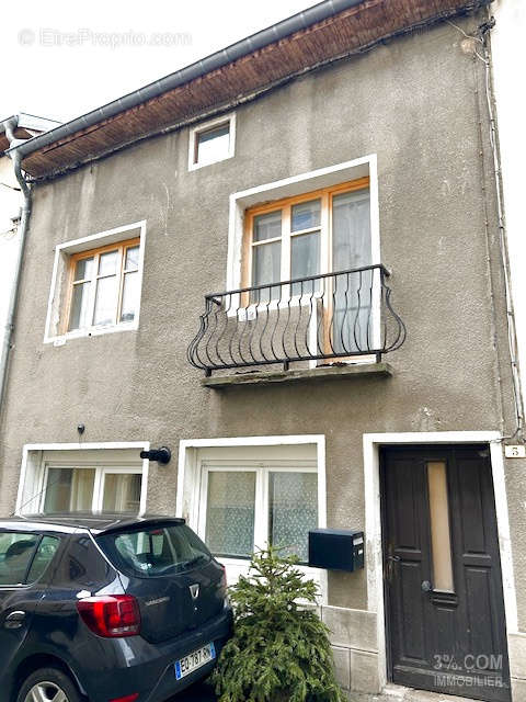 Appartement à VIC-SUR-SEILLE