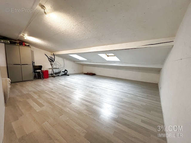 Appartement à VIC-SUR-SEILLE