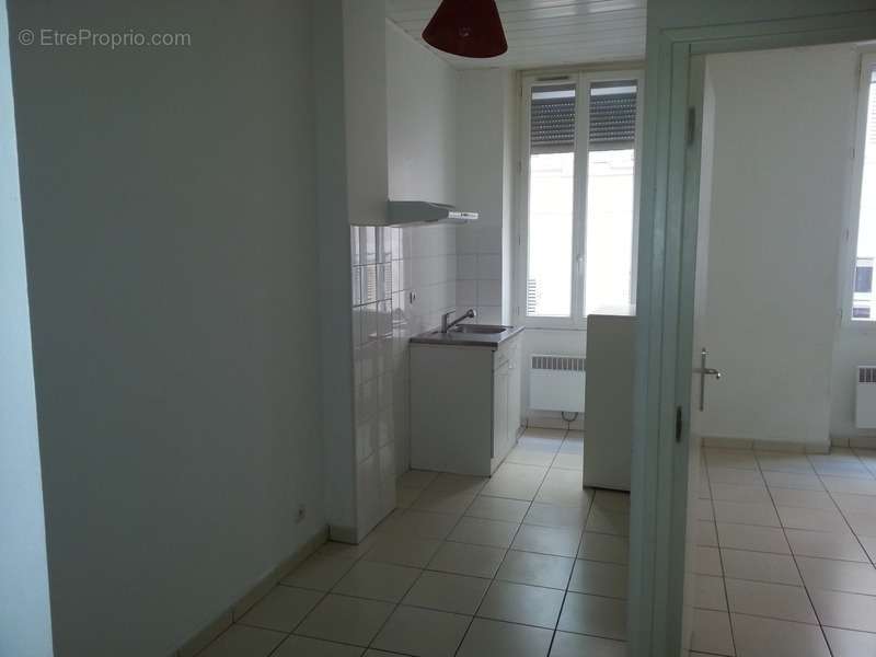 Appartement à MARSEILLE-1E