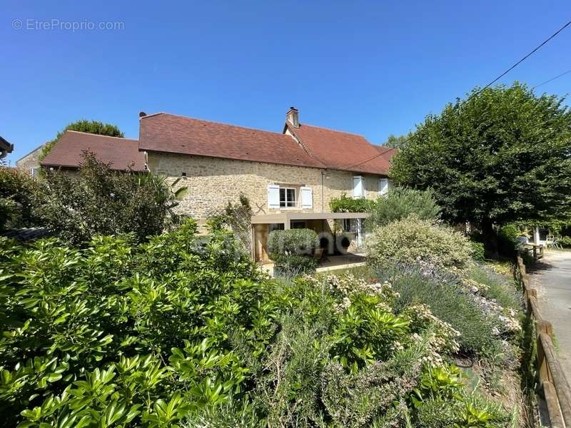 Maison à SAINT-SULPICE-D&#039;EXCIDEUIL